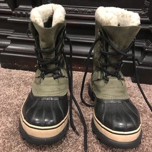 Sorel Caribou Boots excellent condition!